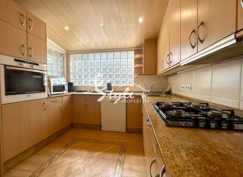 Resale - Villa - Orihuela Costa  - Cabo Roig