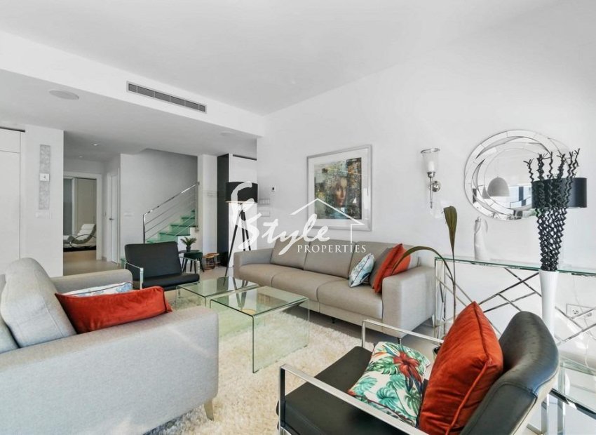 Resale - Villa - Orihuela Costa  - Campoamor