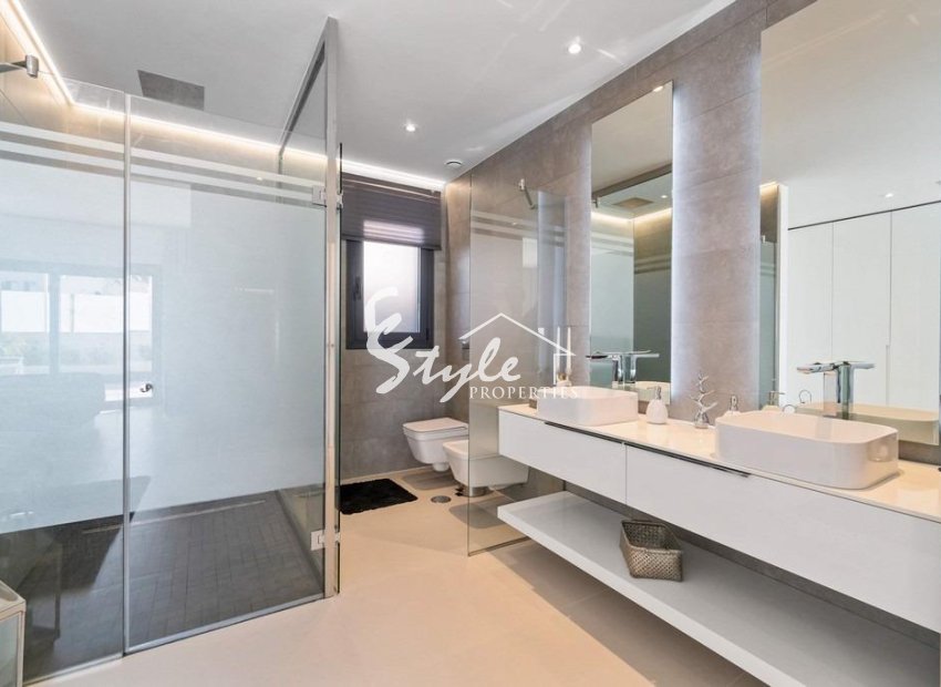 Resale - Villa - Orihuela Costa  - Campoamor