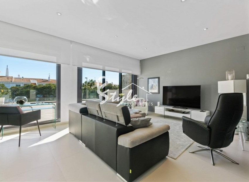 Resale - Villa - Orihuela Costa  - Campoamor