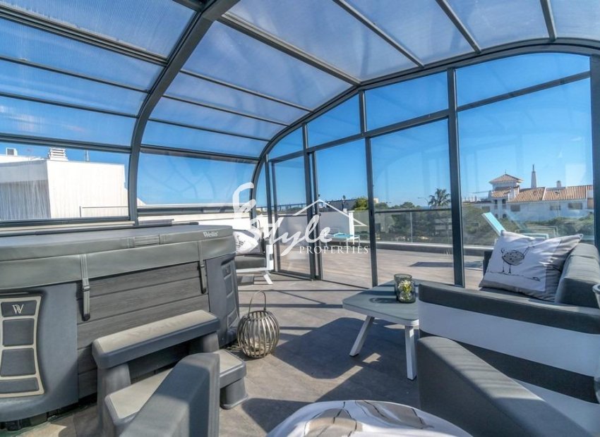 Resale - Villa - Orihuela Costa  - Campoamor