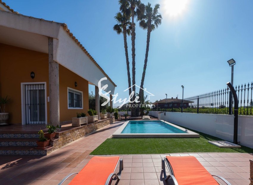 Resale - Villa - Orihuela-Costa - Correntías Medias