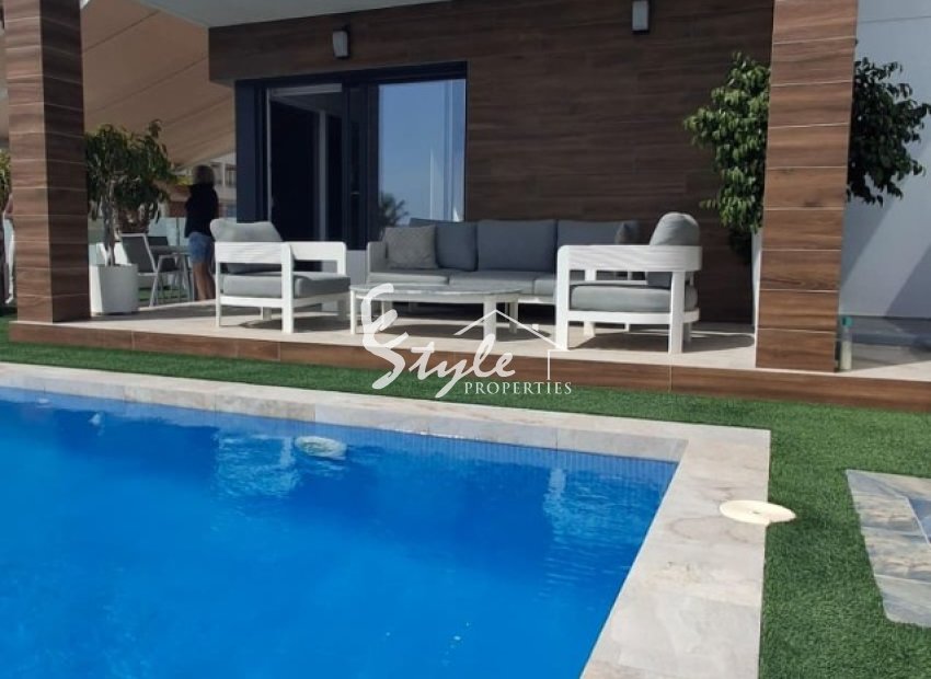 Resale - Villa - Orihuela-Costa - Entre Naranjos Vistabella Golf