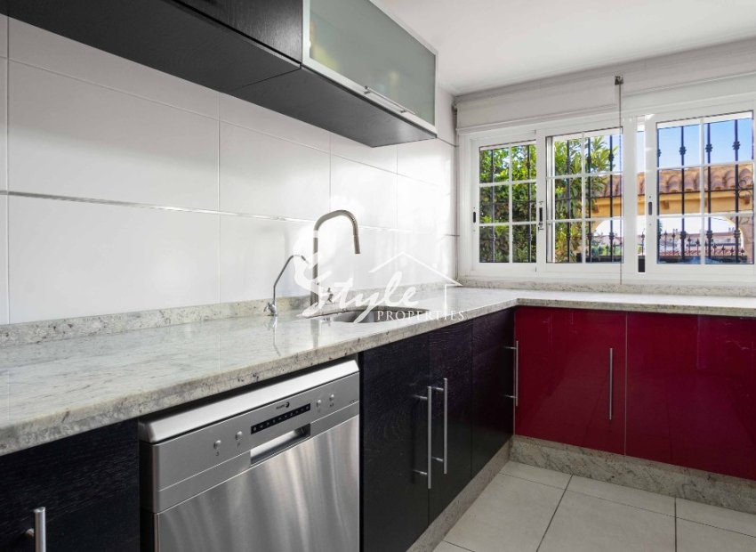 Resale - Villa - Orihuela-Costa - La Florida