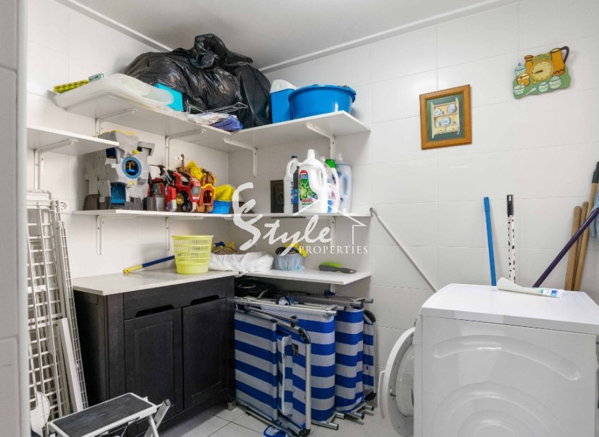 Resale - Villa - Orihuela-Costa - La Florida