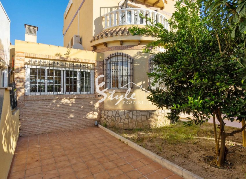 Resale - Villa - Orihuela-Costa - La Florida