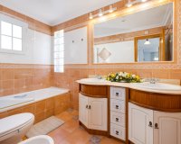 Resale - Villa - Orihuela Costa  - La Zenia