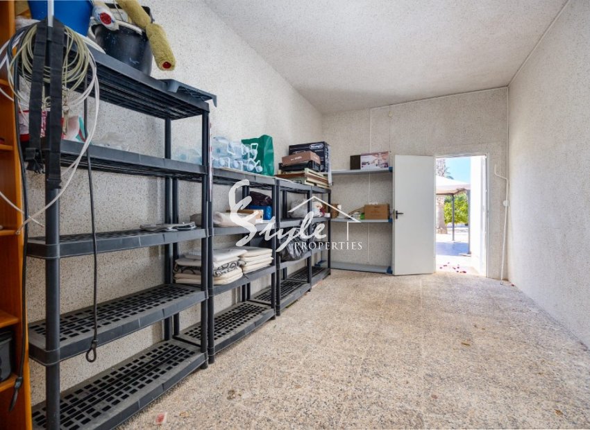 Resale - Villa - Orihuela Costa  - La Zenia