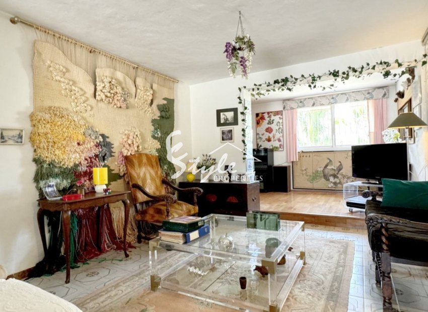 Resale - Villa - Orihuela Costa  - La Zenia