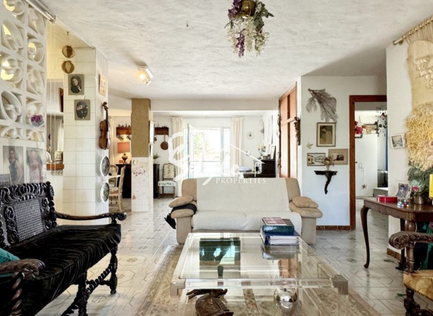 Resale - Villa - Orihuela Costa  - La Zenia