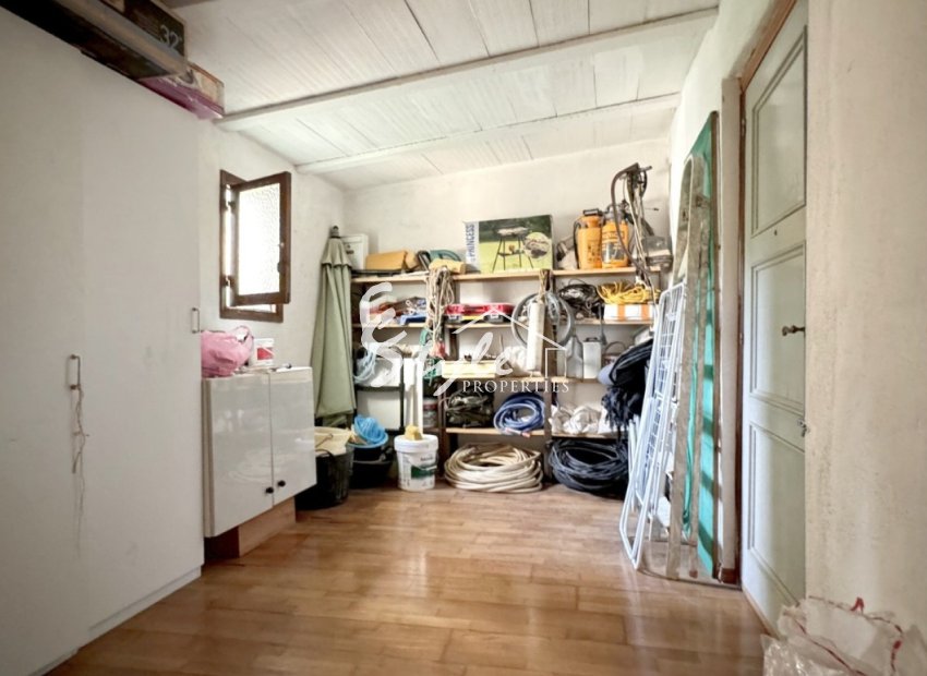 Resale - Villa - Orihuela Costa  - La Zenia