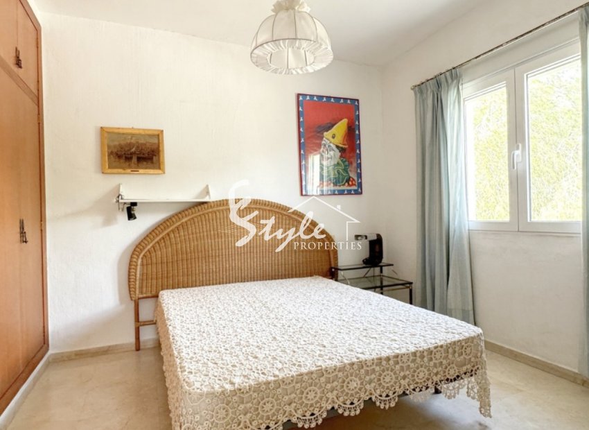 Resale - Villa - Orihuela Costa  - La Zenia