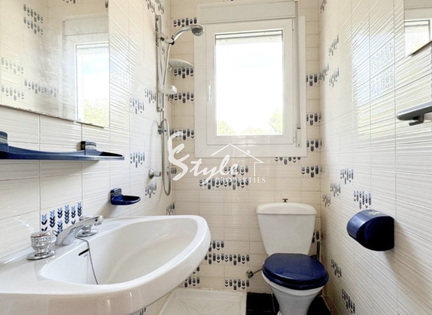 Resale - Villa - Orihuela Costa  - La Zenia