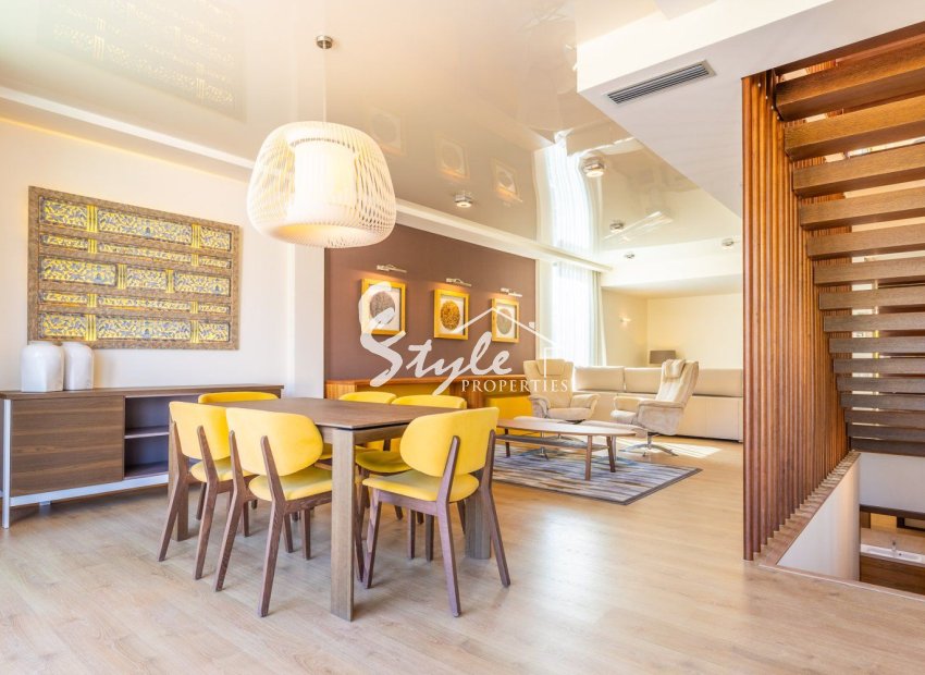 Resale - Villa - Orihuela Costa  - La Zenia