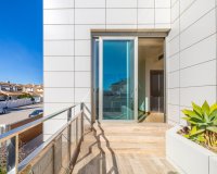 Resale - Villa - Orihuela Costa  - La Zenia