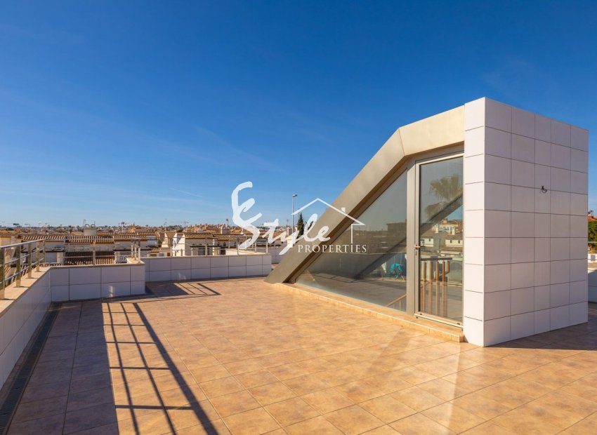 Resale - Villa - Orihuela Costa  - La Zenia