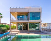 Resale - Villa - Orihuela Costa  - La Zenia
