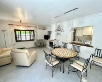 Resale - Villa - Orihuela Costa  - La Zenia