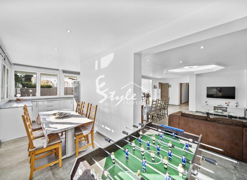 Resale - Villa - Orihuela-Costa - La Zenia