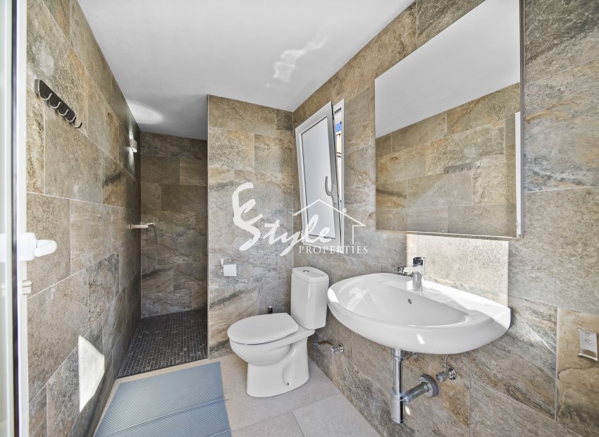 Resale - Villa - Orihuela-Costa - La Zenia