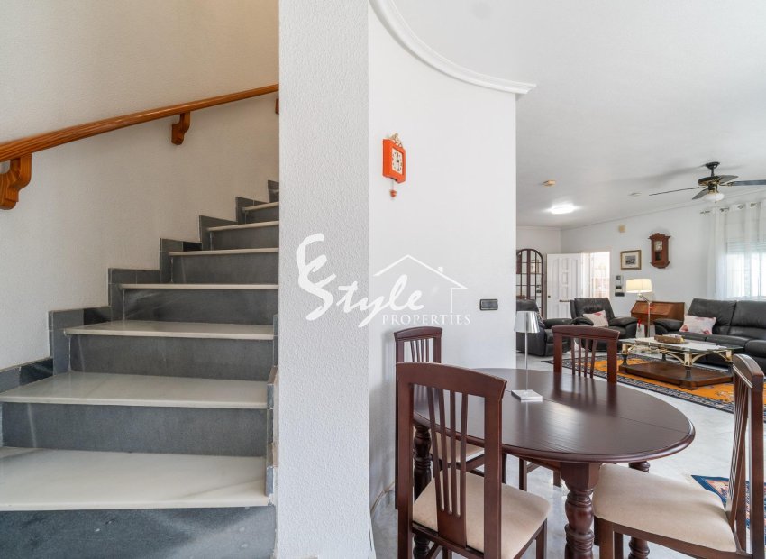 Resale - Villa - Orihuela-Costa - La Zenia