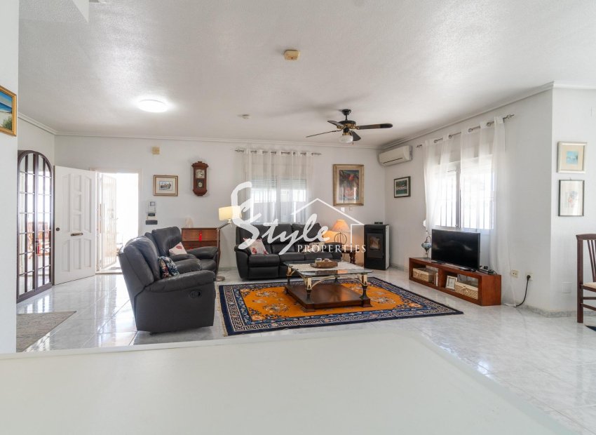 Resale - Villa - Orihuela-Costa - La Zenia