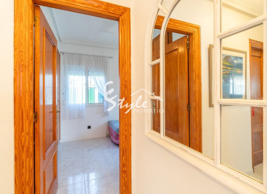 Resale - Villa - Orihuela-Costa - La Zenia