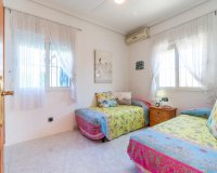 Resale - Villa - Orihuela-Costa - La Zenia