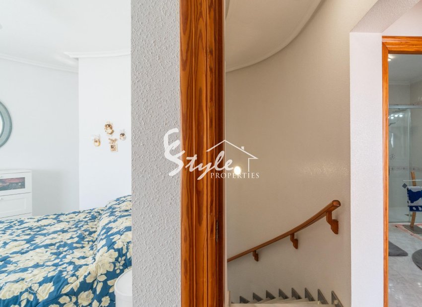 Resale - Villa - Orihuela-Costa - La Zenia