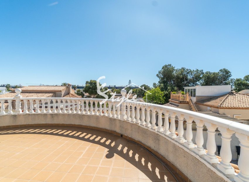 Resale - Villa - Orihuela-Costa - La Zenia