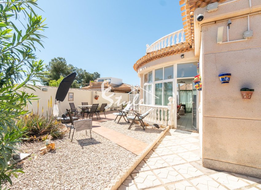 Resale - Villa - Orihuela-Costa - La Zenia