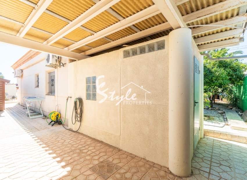 Resale - Villa - Orihuela-Costa - La Zenia