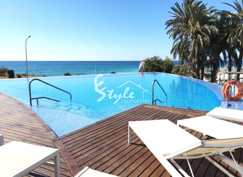 Resale - Villa - Orihuela-Costa - Las Colinas Golf