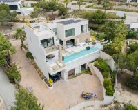 Resale - Villa - Orihuela Costa  - Las Colinas Golf