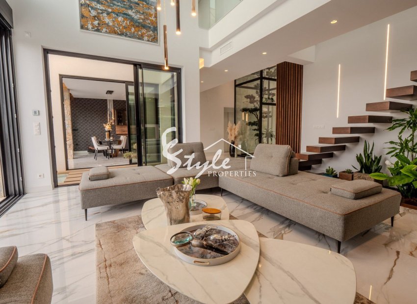 Resale - Villa - Orihuela Costa  - Las Colinas Golf