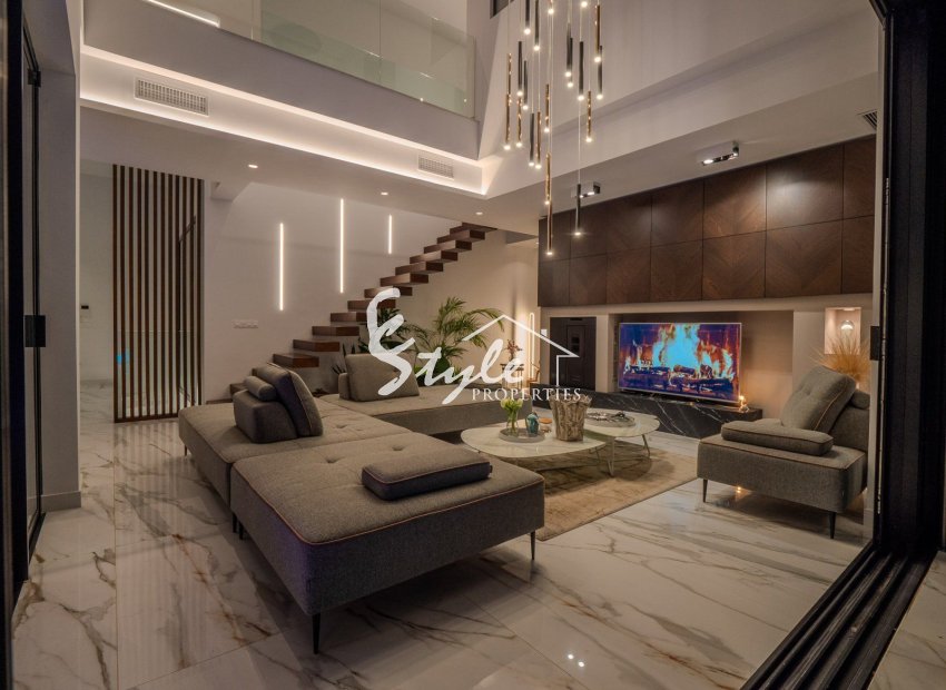 Resale - Villa - Orihuela Costa  - Las Colinas Golf