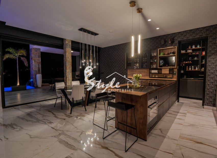 Resale - Villa - Orihuela Costa  - Las Colinas Golf