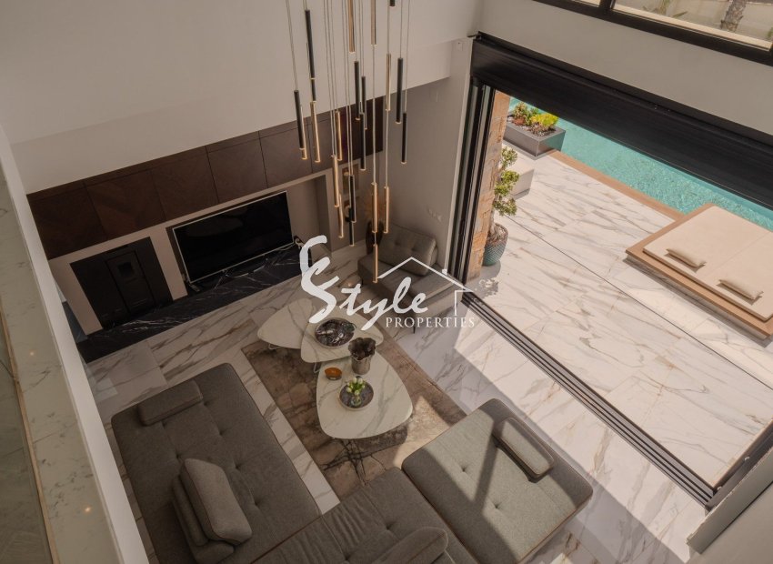 Resale - Villa - Orihuela Costa  - Las Colinas Golf