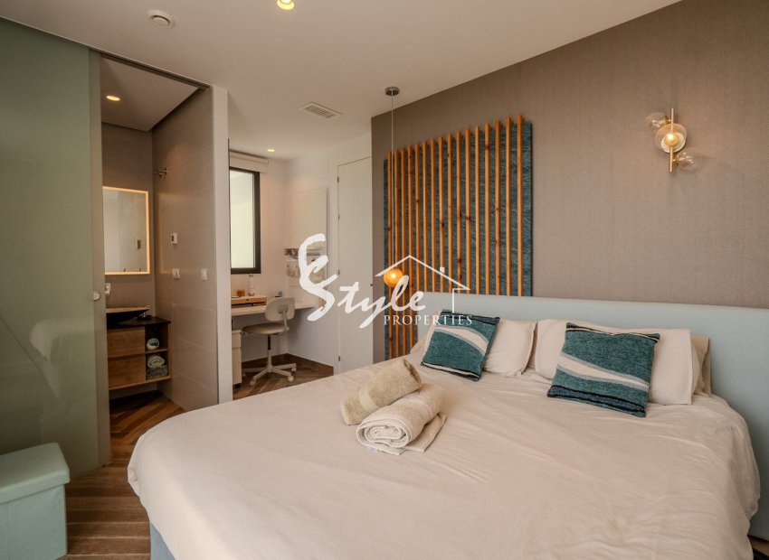 Resale - Villa - Orihuela Costa  - Las Colinas Golf