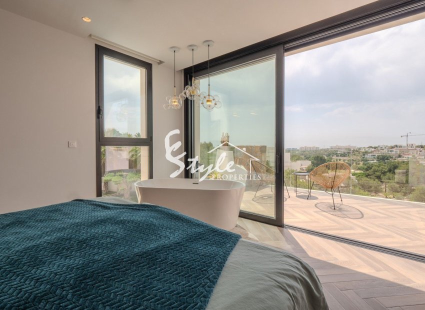 Resale - Villa - Orihuela Costa  - Las Colinas Golf