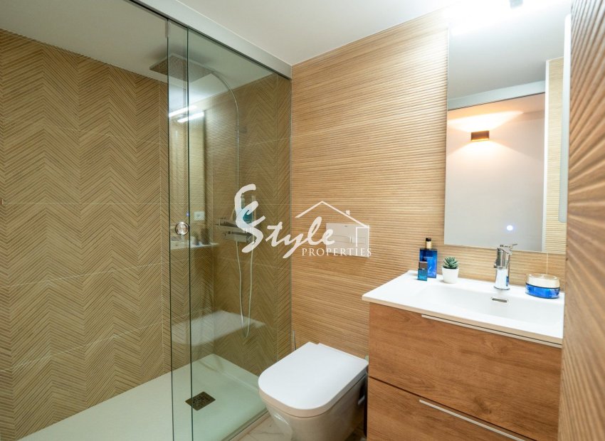 Resale - Villa - Orihuela Costa  - Las Colinas Golf