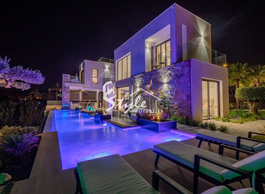 Resale - Villa - Orihuela Costa  - Las Colinas Golf