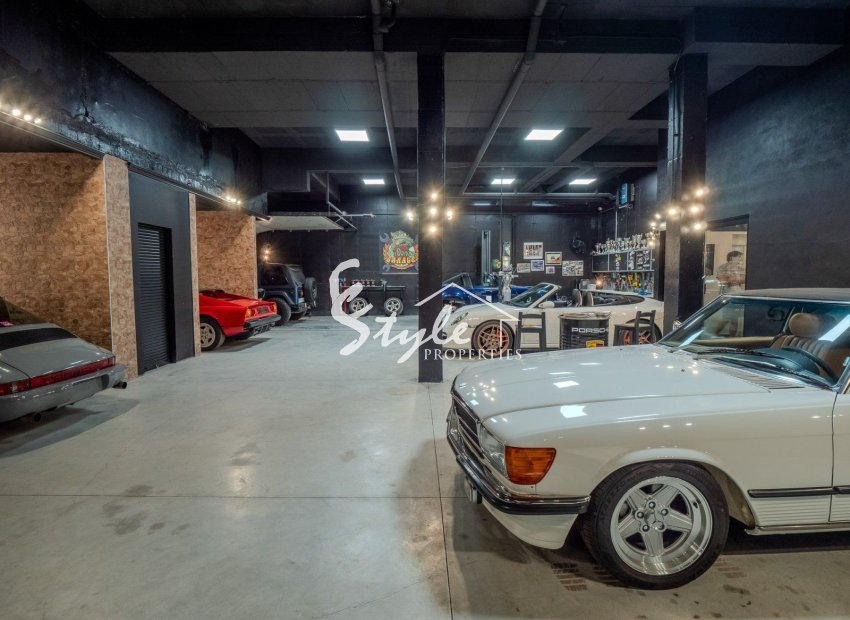 Resale - Villa - Orihuela Costa  - Las Colinas Golf