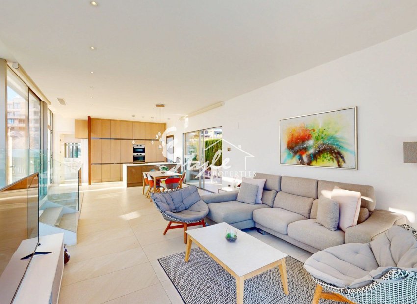 Resale - Villa - Orihuela Costa  - Las Colinas Golf