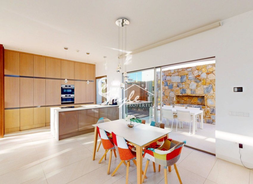 Resale - Villa - Orihuela Costa  - Las Colinas Golf