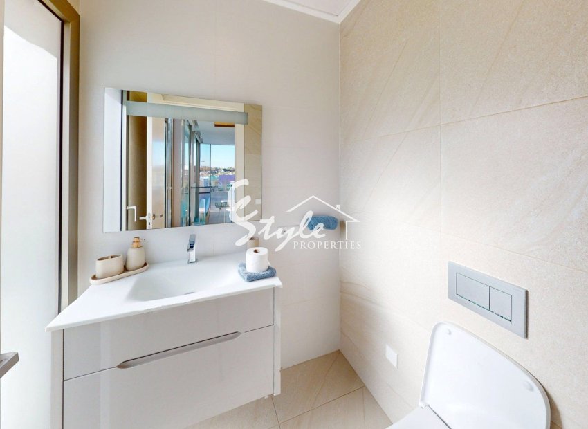 Resale - Villa - Orihuela Costa  - Las Colinas Golf