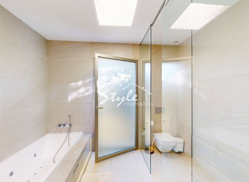 Resale - Villa - Orihuela Costa  - Las Colinas Golf