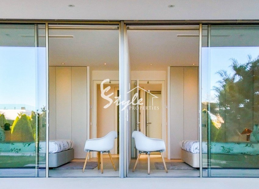 Resale - Villa - Orihuela Costa  - Las Colinas Golf