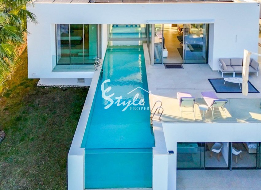 Resale - Villa - Orihuela Costa  - Las Colinas Golf