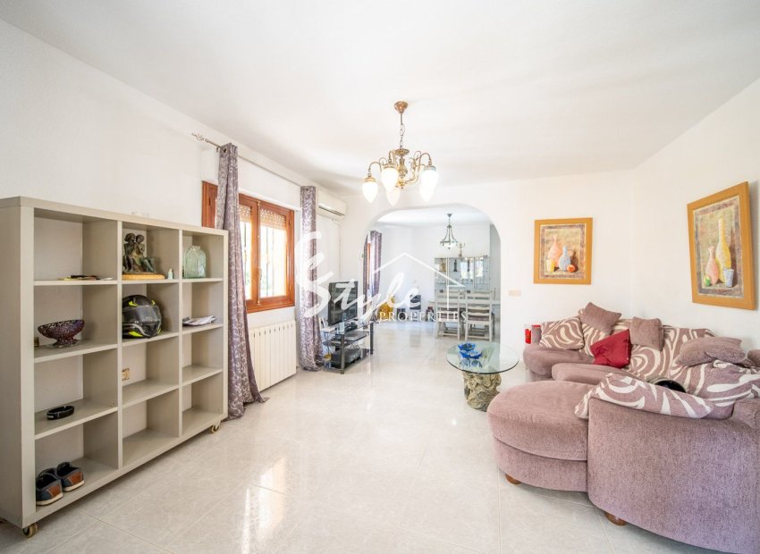Resale - Villa - Orihuela Costa  - Las Filipinas